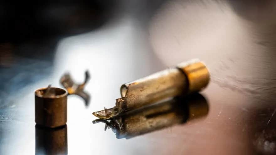 Jak sprawdzić bezpieczniki w domu i uniknąć problemów z prądem