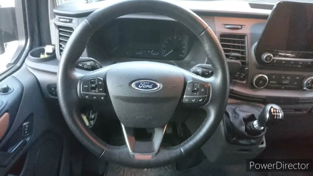 Gdzie są bezpieczniki w Fordzie Transit? Znajdź je łatwo i szybko