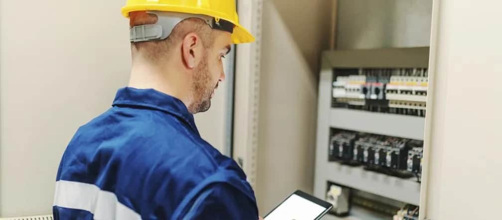 Jak zrobić uprawnienia elektryka i uniknąć najczęstszych błędów