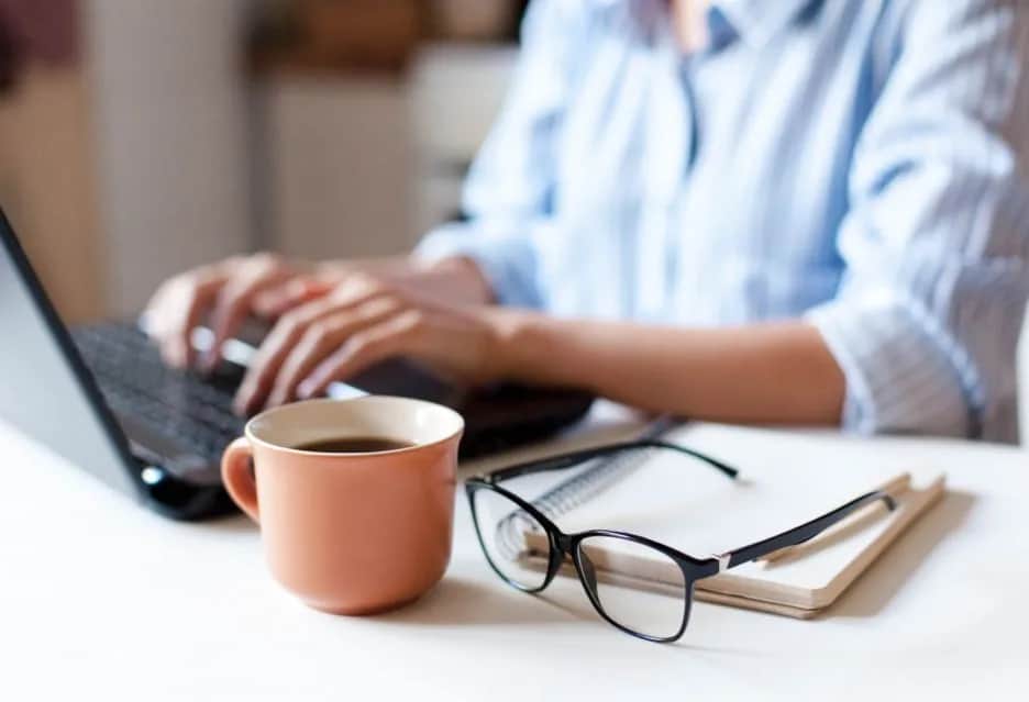 Ile prądu pobiera komputer 600W? Zaskakujące fakty o zużyciu energii