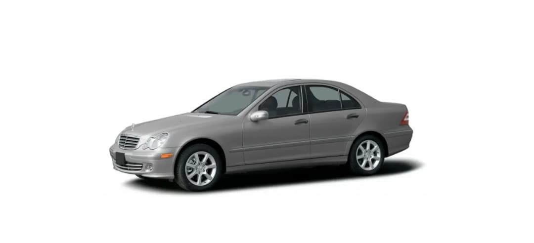 Gdzie są bezpieczniki w Mercedesie C klasie? Oto wszystko, co musisz wiedzieć